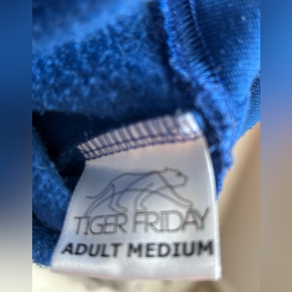 💙 Tiger Friday Set 💙 - Picture 7 of 8
